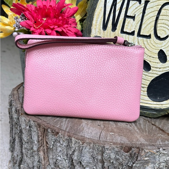 Authentic COACH pebbled leather"ICECREAM" zip top wristlet - Picture 9 of 12